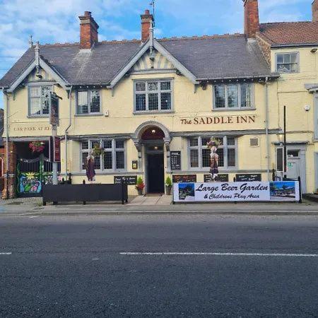 The Saddle Inn York Extérieur photo
