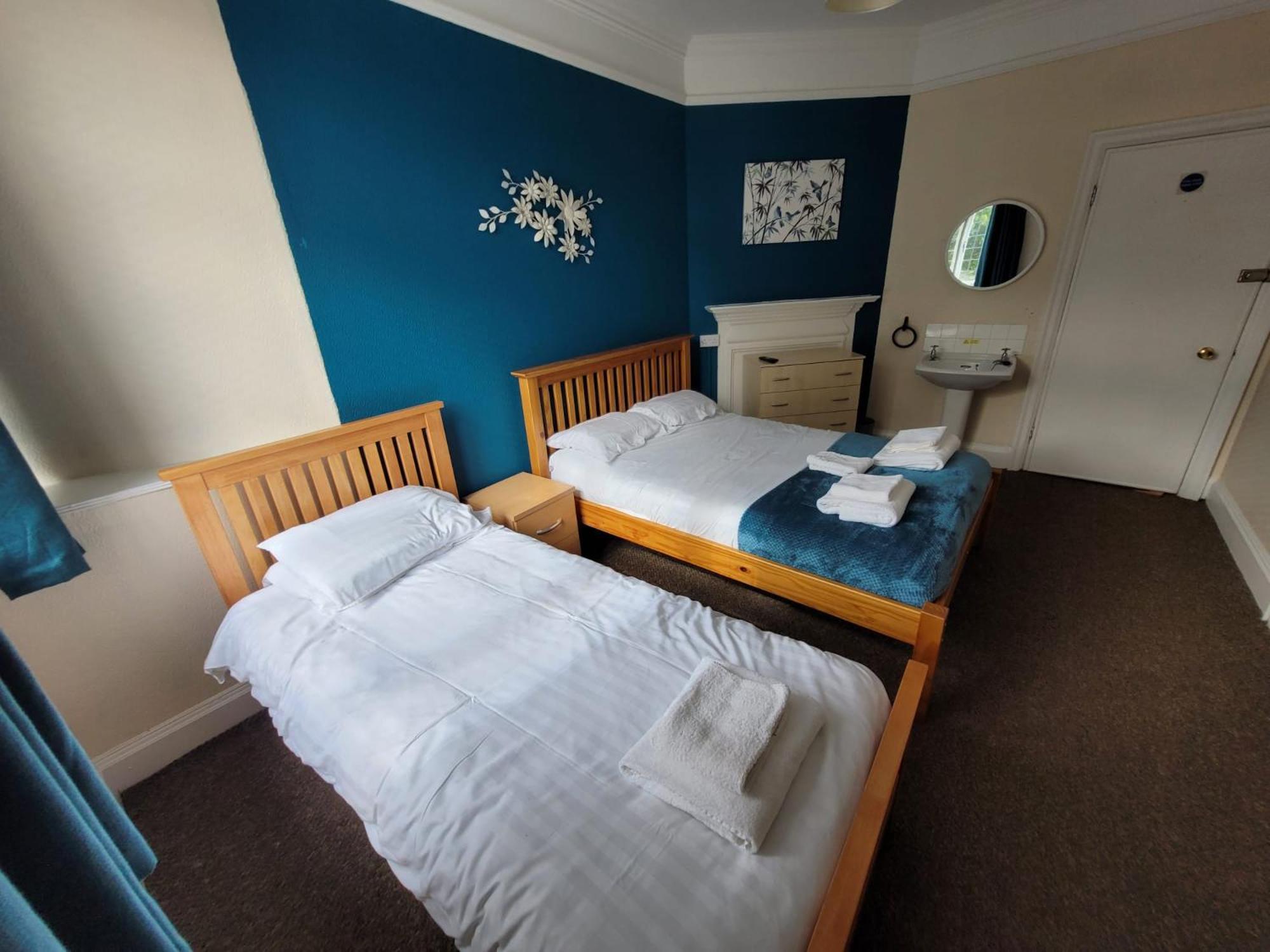 The Saddle Inn York Extérieur photo