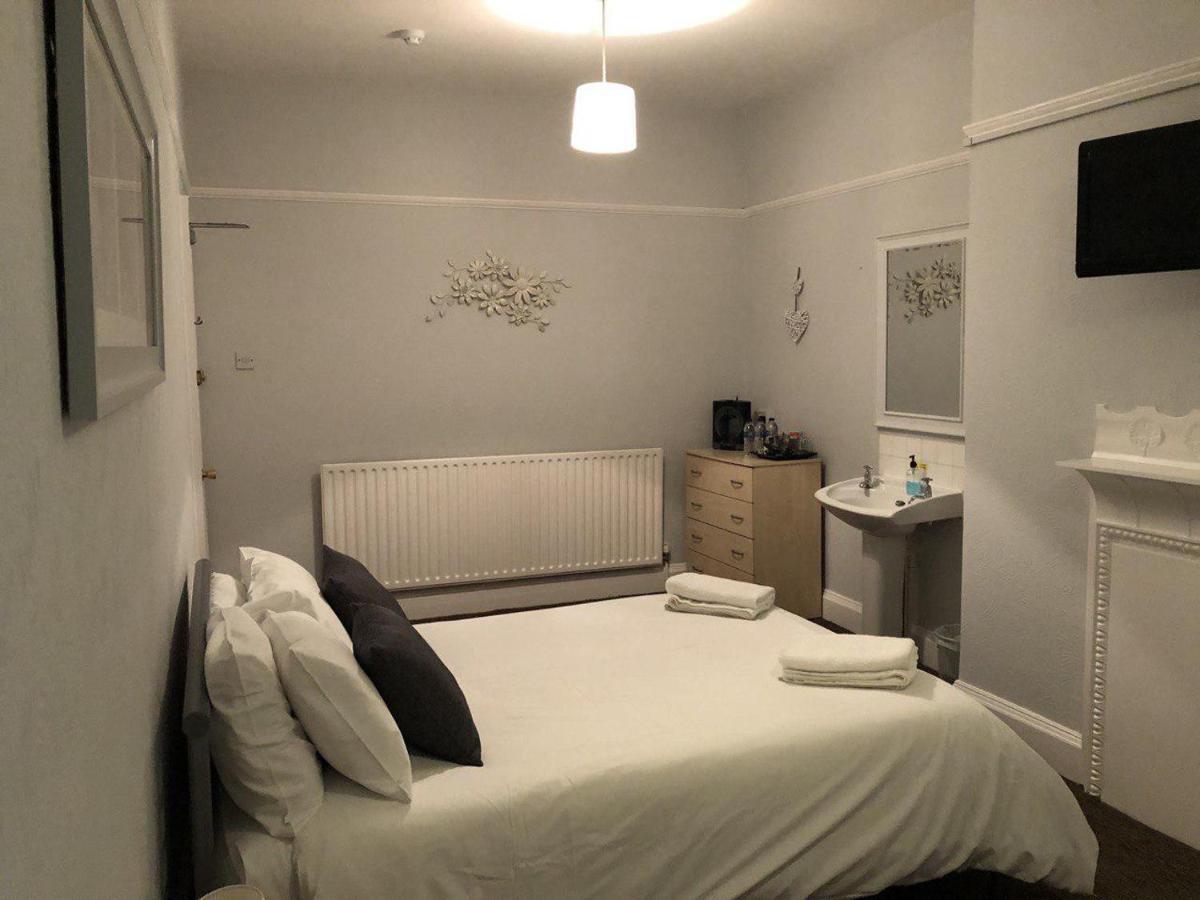 The Saddle Inn York Extérieur photo