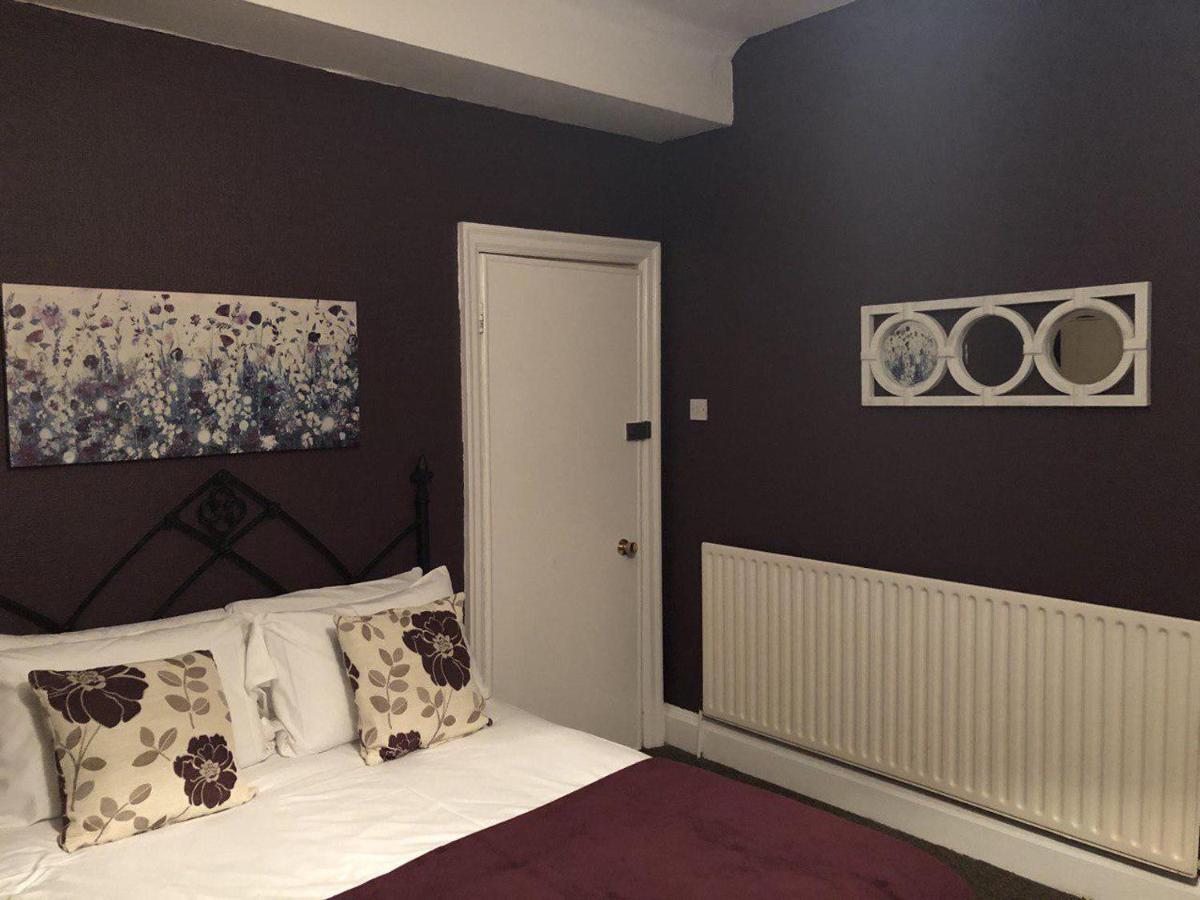 The Saddle Inn York Extérieur photo