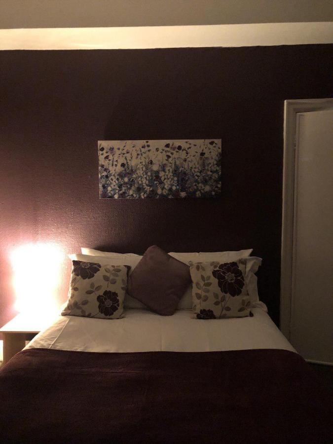 The Saddle Inn York Extérieur photo