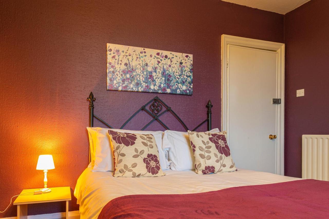 The Saddle Inn York Extérieur photo
