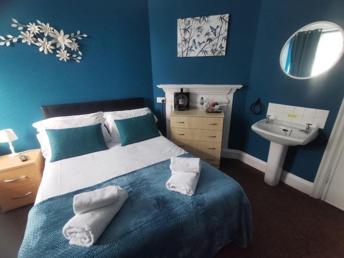 The Saddle Inn York Extérieur photo